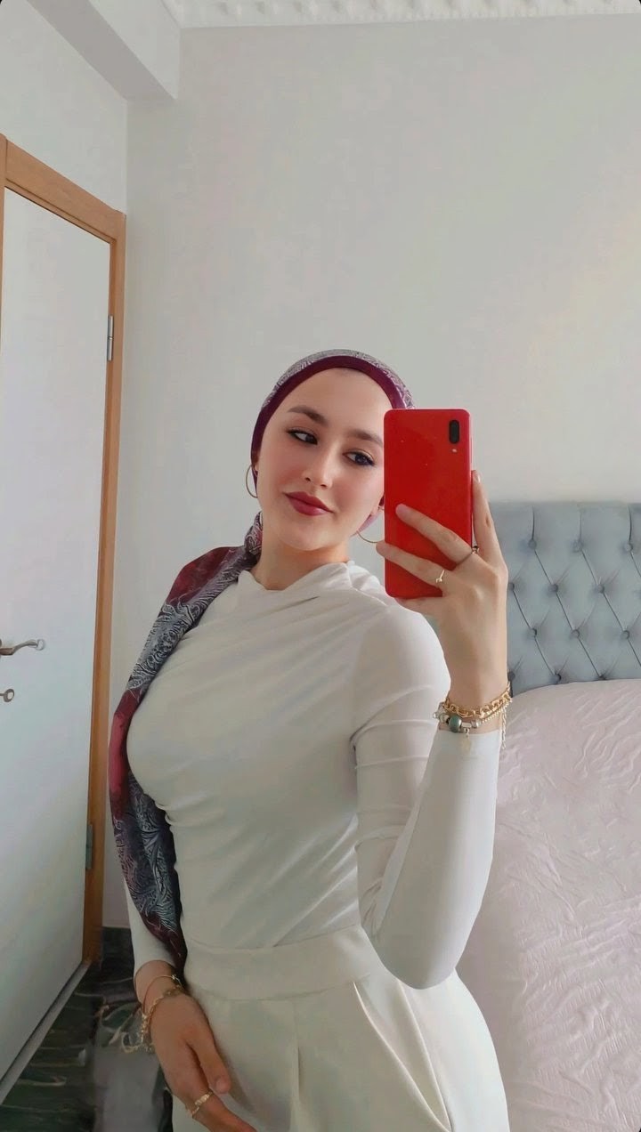 Düvecik Büyülü Kadın Escort Bengü